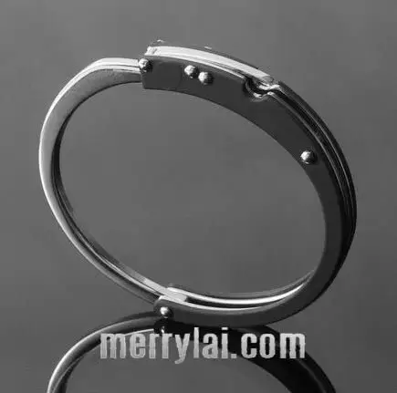 2012 fashion new stainless steel handcuff bangle with black IP plating for men