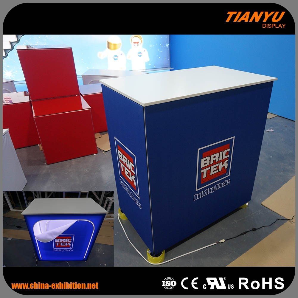 100% Bonne Rétroaction OEM Service Stand D'exposition Table de Promotion