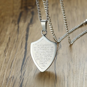 종교 보석 남자 사용자 정의 새겨진 크로스 방패 믿음 목걸이 디자인 - Product Image 2