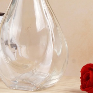 Top 500ml Rỗng rượu uống chai với bị khóa cap Luxury rượu Vòng <span class=keywords><strong>Wine</strong></span> Glass đóng gói chai với Glass Nắp bán số lượng lớn - Product Image 3