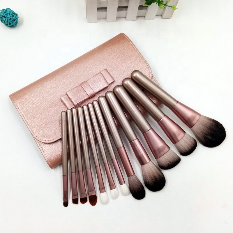 17 Pcs Rainbow Color Makeup Tools