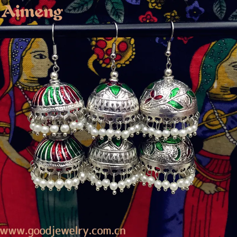 Boucles d'oreilles avec crochet en or plaqué à la main, bijoux indiens en perles jhumka de style vintage, nouveau design