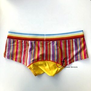 Design originale Corea da uomo popolare a vita bassa arcobaleno Boxer maschio Sexy 3d marsupio biancheria intima di colore blocco biancheria intima per uomo di moda
