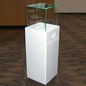Exhibidores de Pie con Cerradura para Cajas de Donaciones de Vidrio Templado y Madera Personalizadas - Product Image 2