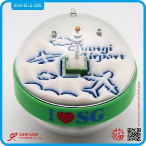 ของขวัญของที่ระลึกดีไซน์รถบัสและรถยนต์ทำจากเรซิ่นสั่งทำได้ - Product Image 4