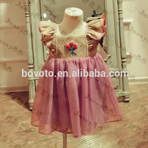 Abiti Boutique all'Ingrosso, Vestito da Bambina con Ricamo Fatto a Mano e Smock, Stile 'Well Dressed Wolf' - Product Image 2