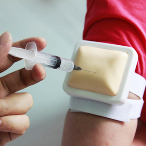 Bantalan injeksi anak, Saferlife, <span class=keywords><strong>kit</strong></span> pertolongan pertama, bantalan latihan perawat sekolah - Product Image 1