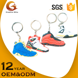 Billige kundenspezifische 3d weich-pvc-gummi <span class=keywords><strong>nike</strong></span> schuh <span class=keywords><strong>keychain</strong></span> für großhandel - Product Image 4