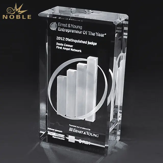 Edel individuell hochwertiges 3D-Laser Kristall geschnitztes Glas rechteckige Form Würfel Trophäen und Auszeichnungen