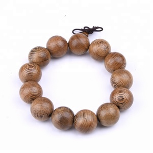 Bijoux faits main hommes naturel bois mala perles bracelet - Product Image 1