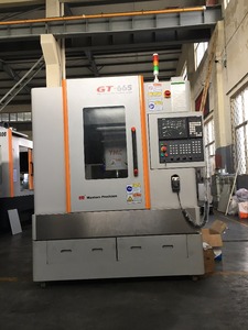 GT-665 doble columna tipo de alta velocidad de la máquina de fresado <span class=keywords><strong>CNC</strong></span> CENTRO DE FANUNC MITSUBISHI SIEMENS controlador <span class=keywords><strong>CNC</strong></span> - Product Image 2