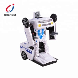 Produit le plus vendu : voiture électrique universelle transformable en robot de police - Product Image 3