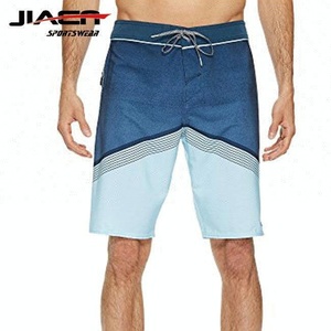 Pantalones cortos de playa elásticos de 4 vías para hombre, personalizados, de tres colores mezclados - Product Image 3