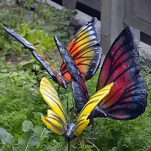 주문을 받아서 만들어진 큰 나비 실물 크기 수지 기술 조각품 가정 정원 동상