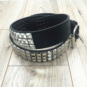Ceintures en cuir PU cloutées de rivets métalliques vintage punk rock club pour hommes et femmes - Product Image 4