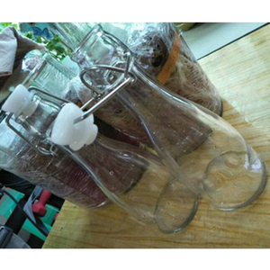Botella de Vidrio Transparente Redonda con Tapa Abatible <span class=keywords><strong>Bormioli</strong></span> <span class=keywords><strong>Rocco</strong></span> Giara de 2 Litros con Tapón, para Bebidas, Smoothies, Kefir - Product Image 3