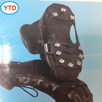Crampons de glace universels antidérapants à 10 dents Crampons élastiques à neige 10 goujons Crampons de traction de style orteil de sécurité Chaussures Bottes