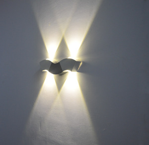 Applique <span class=keywords><strong>da</strong></span> Parete LED Lightess 6W per Interni, Illuminazione Su e Giù, in Alluminio, Lampada <span class=keywords><strong>da</strong></span> Corridoio, Argento, Bianco Freddo - Product Image 4