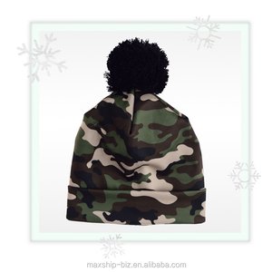 Gorro con Estampado de jungla de camuflaje 3D con Pom - Product Image 3