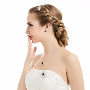 LUOTEEMI Nuovi Arrivi <span class=keywords><strong>Orecchini</strong></span> a Perno da <span class=keywords><strong>Donna</strong></span> alla Moda per Shopping <span class=keywords><strong>Online</strong></span>, Gioielli in Oro Bianco con Design Halo Micro Pavé CZ, Vendita all'Ingrosso - Product Image 4