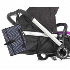 Portátiles de viaje exterior <span class=keywords><strong>cambiador</strong></span> Mat portátil bebé <span class=keywords><strong>cambiador</strong></span> de pañales <span class=keywords><strong>con</strong></span> cojín de cabeza y <span class=keywords><strong>bolsillos</strong></span> - Product Image 3