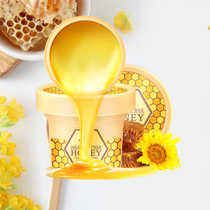 Masque pour les mains en cire exfoliante nourrissante au lait et au miel 120g - Product Image 5