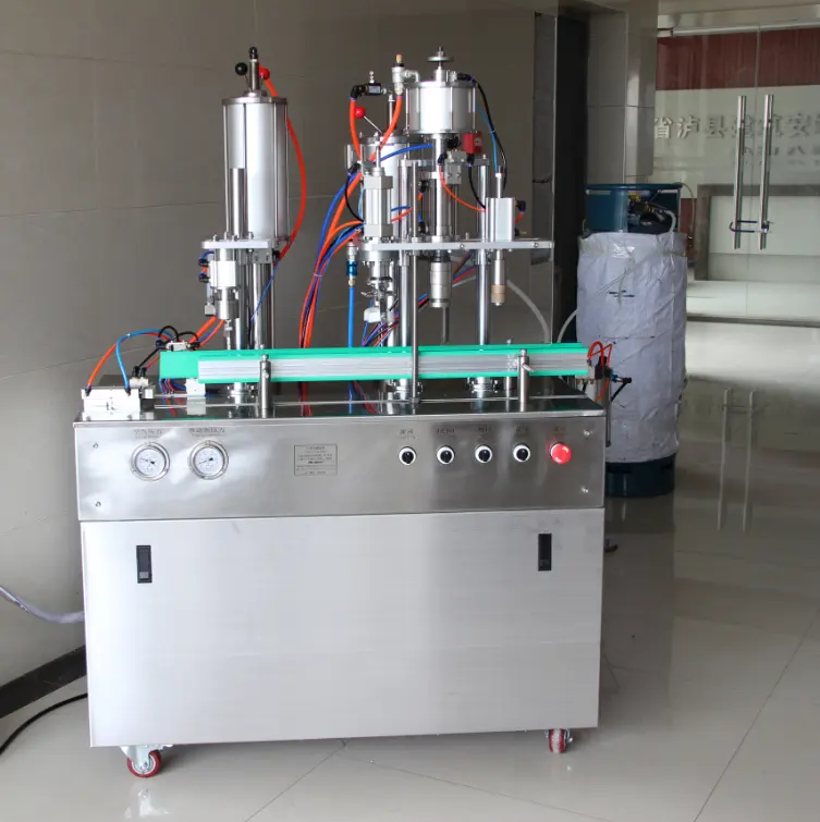 Semi automatique petit aérosol machine de remplissage pour pulvérisation d'huile de cuisson en aluminium