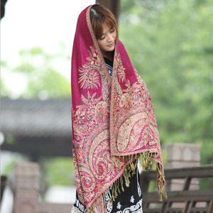 Wholesale Double-Sided Woven <strong>Paisley</strong> <strong>Pashmina</strong> <strong>Scarf</strong> with Manual Tassels Two Big Sizes for Autumn Seasons - Product Image 2