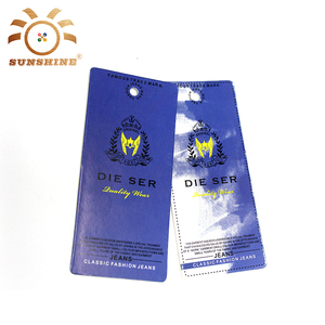 Denim personalizado insignia precio barato <span class=keywords><strong>ropa</strong></span> <span class=keywords><strong>de</strong></span> impresión negro cartón <span class=keywords><strong>etiquetas</strong></span> colgantes <span class=keywords><strong>para</strong></span> los pantalones vaqueros - Product Image 1