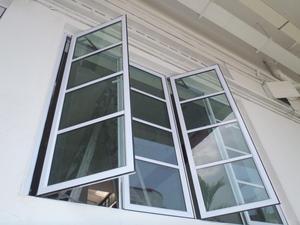 Vendita calda di colore bianco di <span class=keywords><strong>alluminio</strong></span> <span class=keywords><strong>finestra</strong></span> a battente con griglia di disegno di <span class=keywords><strong>alluminio</strong></span> tempesta di windows per la vendita - Product Image 5