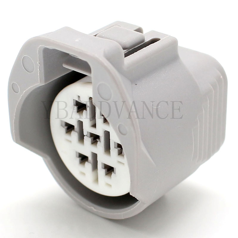 6189-0127 S-Umitomo 7 Pin Female Toyota Headlight Wire Connector