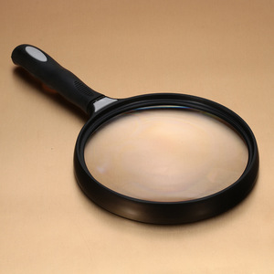 2.5X130mm Lente Lupa con Mango Suave para Viejos a Leer Libros y Periódicos - Product Image 2