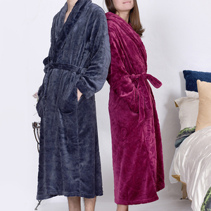 رداء حمام طويل من الصوف الدافئ للجنسين للمنزل - Product Image 1