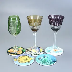 Unieke edo kiriko reliëf lange-stuurpen rode wijn glas cup met slate coaster