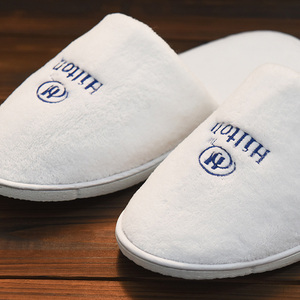 Desechables estilo de hotel zapatillas lavable blanco al por mayor de lujo del dedo del pie cerrado terry de algodón zapatillas de hotel - Product Image 3