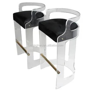 Мебель из плексигласа, барный стул из блестящего стекла
