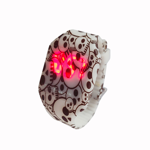 Orologio da polso per bambini in silicone, economico, con cartoni animati, pronto per la spedizione, orologio digitale a LED touch. - Product Image 3