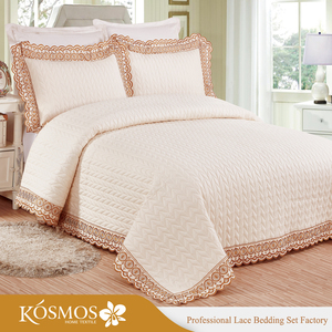 Set di Biancheria da <span class=keywords><strong>Letto</strong></span> KOSMOS 3 Pezzi in Policotone con Ricamo, Copriletto Tinta Unita con Pizzo, Tecnica Tessuta <span class=keywords><strong>per</strong></span> Uso Domestico - Product Image 6