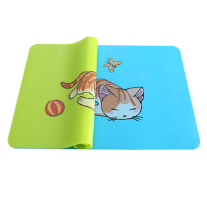 Ensemble <span class=keywords><strong>de</strong></span> tapis <span class=keywords><strong>de</strong></span> <span class=keywords><strong>table</strong></span> en <span class=keywords><strong>silicone</strong></span> minces et portables imperméables pour restaurants - Product Image 5