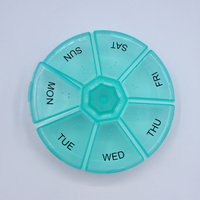 Boîtes à pilules portable en plastique, boîte de rangement pour pilules comprimés à Braille ronde, pochette hebdomadaire pour 7 jours