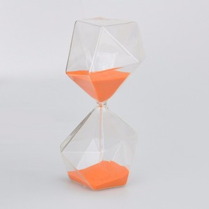 Offre Spéciale sablier en forme de bouteille de vin en verre transparent au design contemporain - Product Image 2