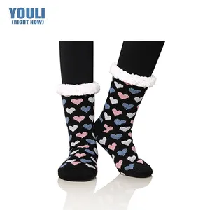Özel Unisex bayan kış sıcak tutan çoraplar peluş astar bulanık kabarık terlik çorap kadın