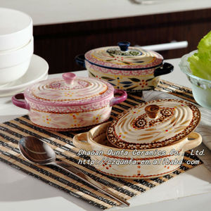 Pintado a mano de cerámica utensilios de cocina de olla con tapa y mango QF-031 - Product Image 1