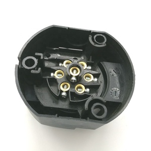 Offre Spéciale usine directement 12V <span class=keywords><strong>7</strong></span> <span class=keywords><strong>broches</strong></span> <span class=keywords><strong>prise</strong></span> de <span class=keywords><strong>remorque</strong></span> Euro <span class=keywords><strong>7</strong></span> voies broche ronde <span class=keywords><strong>prise</strong></span> <span class=keywords><strong>femelle</strong></span> <span class=keywords><strong>prise</strong></span> de <span class=keywords><strong>remorque</strong></span> en plastique - Product Image 2