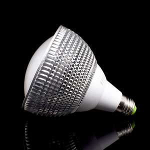 CE Rohs Chứng Nhận Thiết Kế Tản Nhiệt Vây Mới Led Spot E27 LED PAR38 24W Đèn 30 Độ/45 Độ/120 Độ - Product Image 5