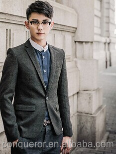 Encuentre el mejor fabricante de trajes para jovenes hombres y trajes para  jovenes hombres para el mercado de hablantes de spanish en alibaba.com