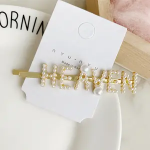 Pin de pelo de perlas ins coreano caliente letra horquilla personalizadas en letras doradas aceptar