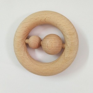 Pendentif <span class=keywords><strong>anneau</strong></span> rond de 8 cm avec 2 perles, <span class=keywords><strong>hochet</strong></span> <span class=keywords><strong>en</strong></span> <span class=keywords><strong>bois</strong></span> <span class=keywords><strong>naturel</strong></span> <span class=keywords><strong>pour</strong></span> bébé, idéal <span class=keywords><strong>pour</strong></span> la dentition - Product Image 2