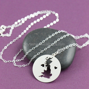 Dainty Ville Natale Souvenirs Cadeau Royaume-uni Carte Contour Cut Coeur Pendentif Chaîne Collier Coin Collier - Product Image 2