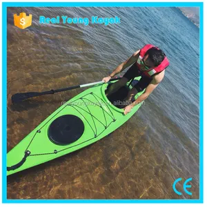 Una Persona Barca di Plastica Mare Oceano Kayak Con Pedali e Timone